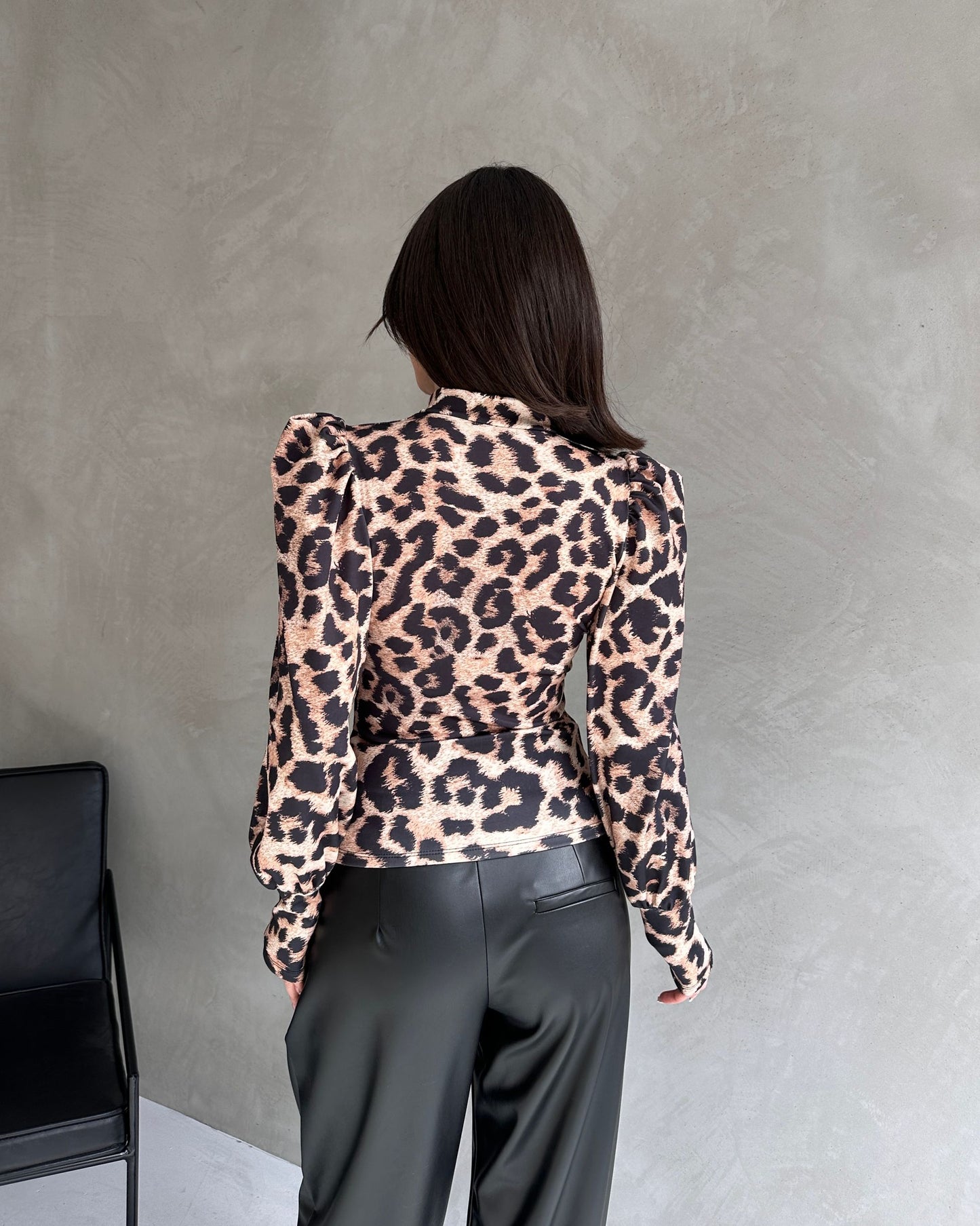 Hakim Yaka Leopar Desenli Dalgıç Bluz