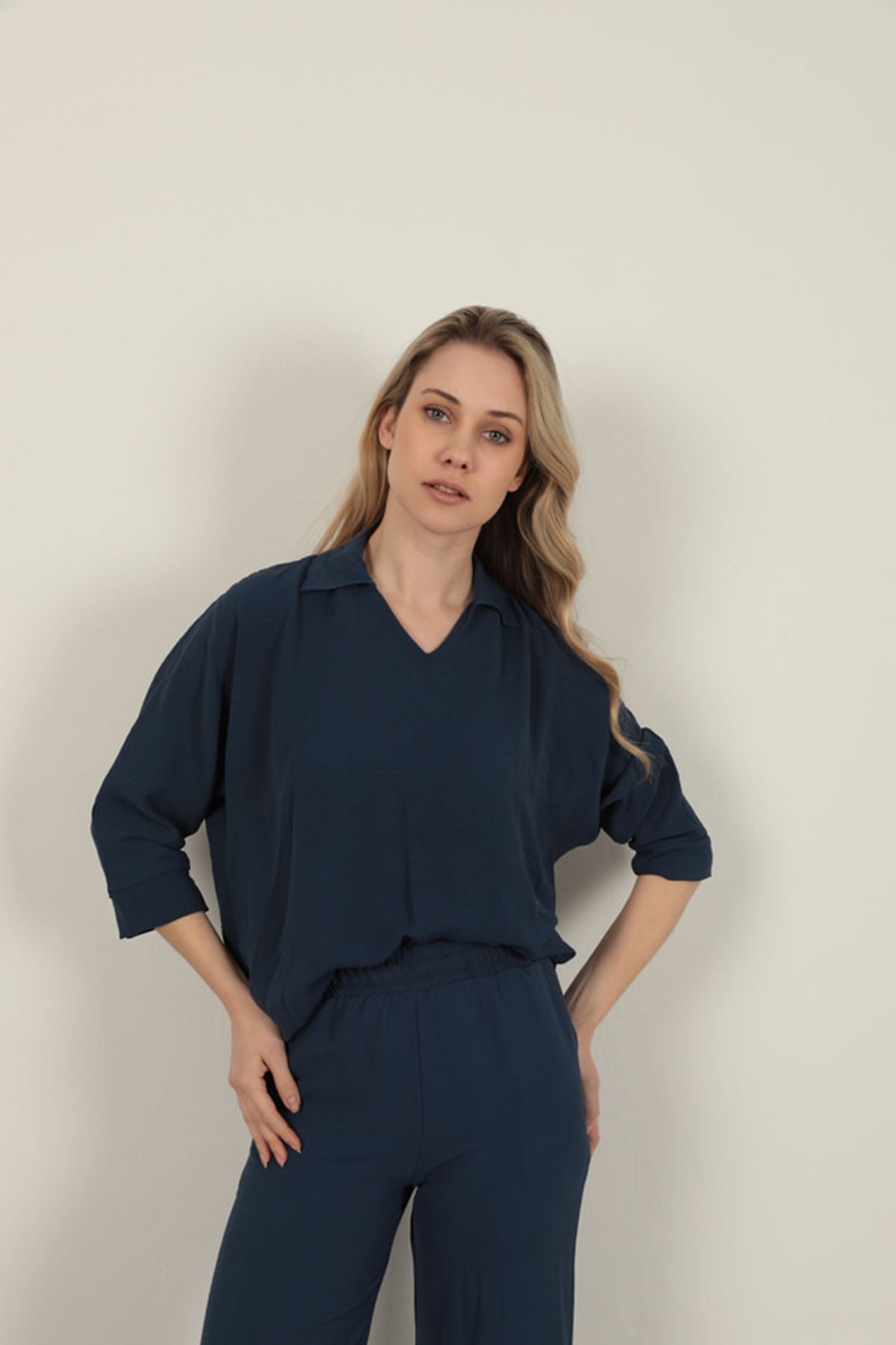 Aerobin Kumaş V Gömlek Yaka Kadın Gömlek-Lacivert