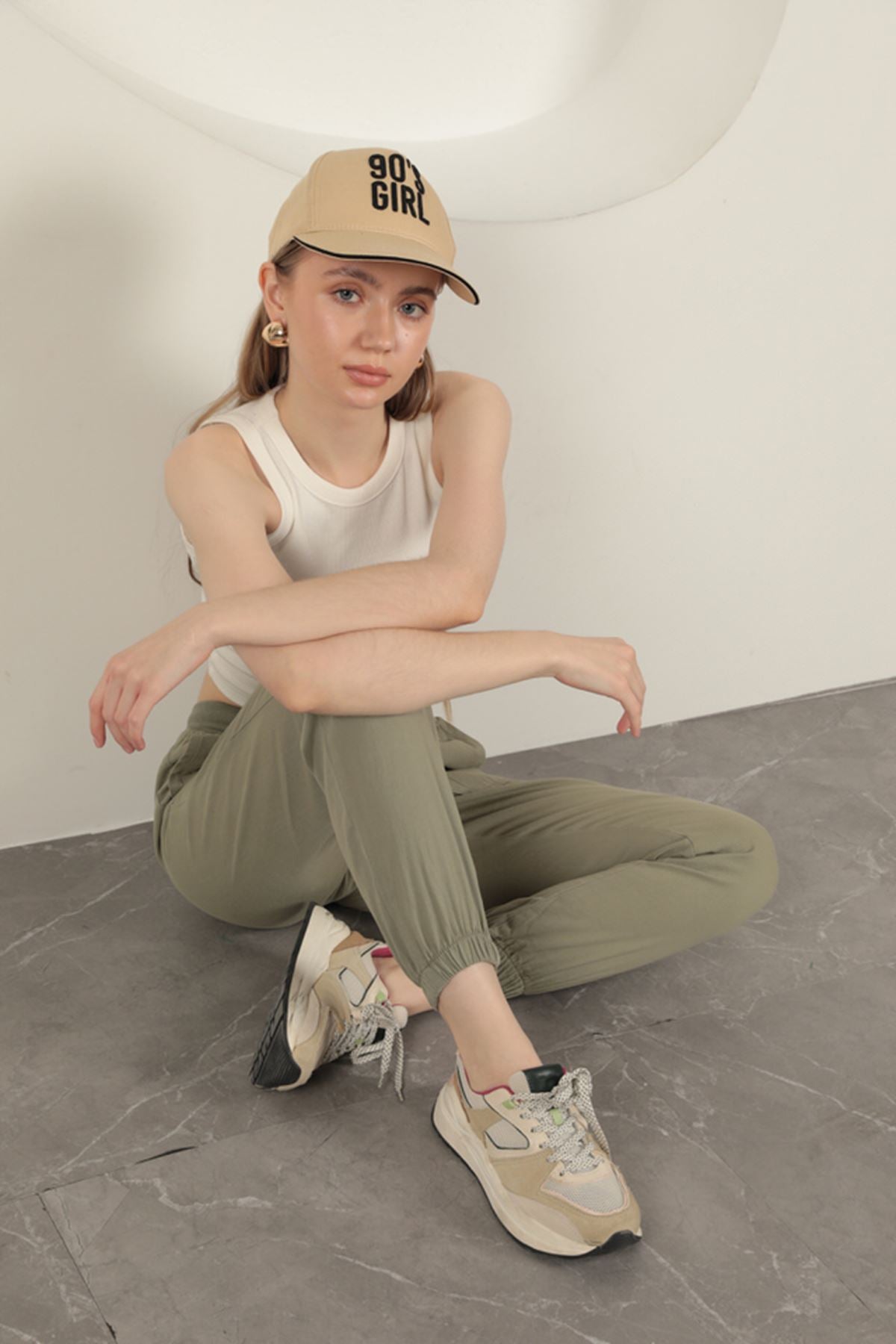 Gabardin Kumaş Paçası Lastikli Kadın Pantolon-Haki