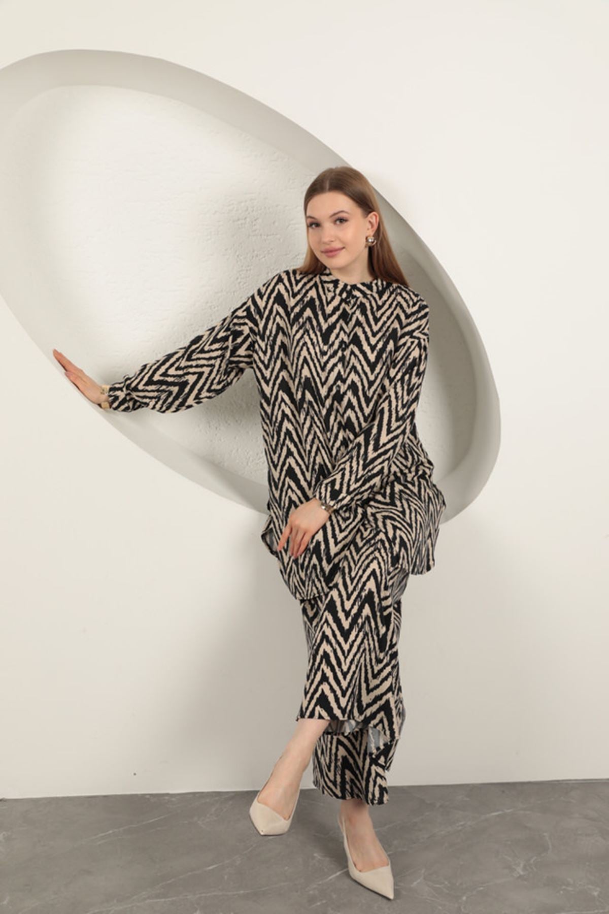 Viskon Kumaş Çizgili Kadın Takım-Bej