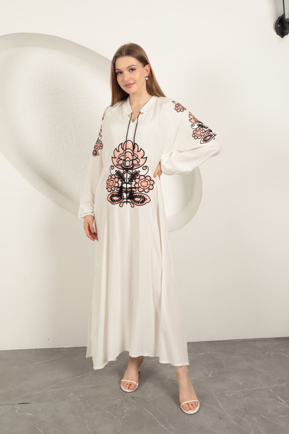 Viskon Kumaş Nakışlı Elbise-Ekru