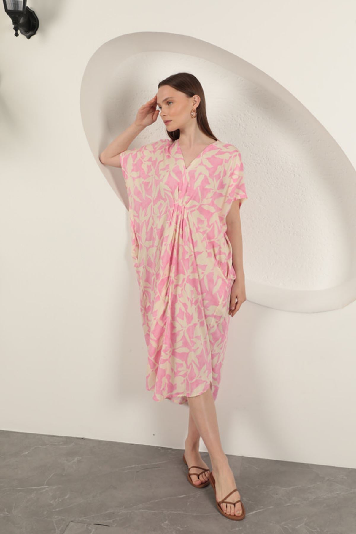 Viskon Kumaş Desenli Elbise-Pembe