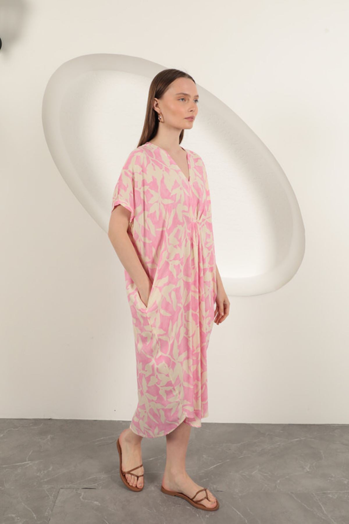 Viskon Kumaş Desenli Elbise-Pembe