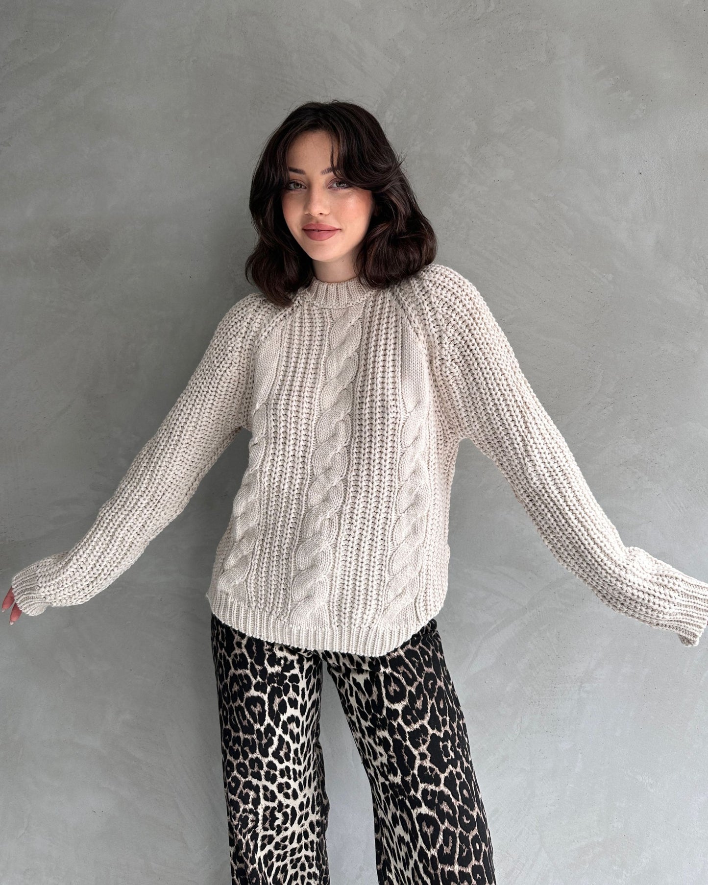 Bisiklet Yaka Örgü Desenli Triko Kazak