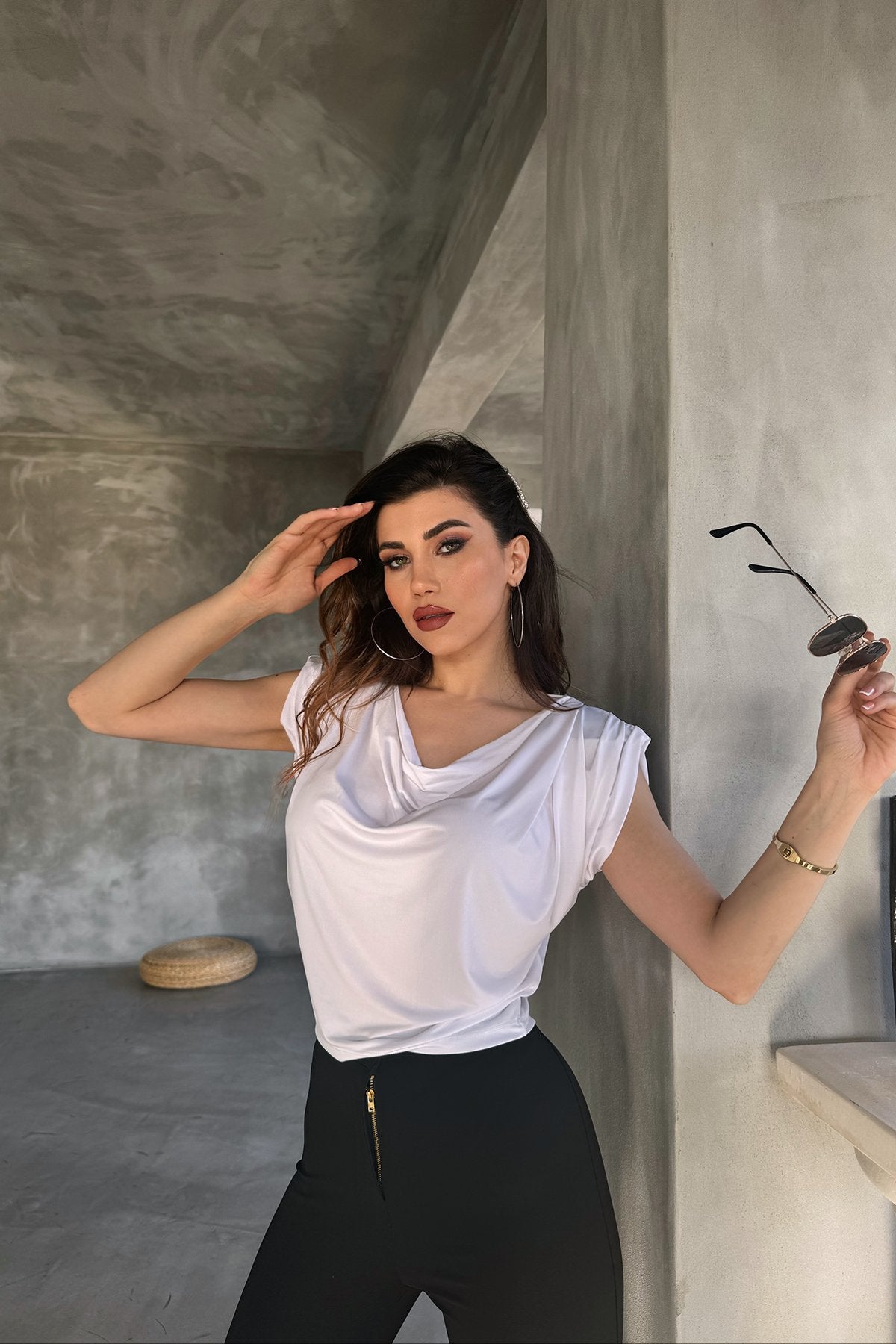 Degaje Yaka Vatkalı Bluz