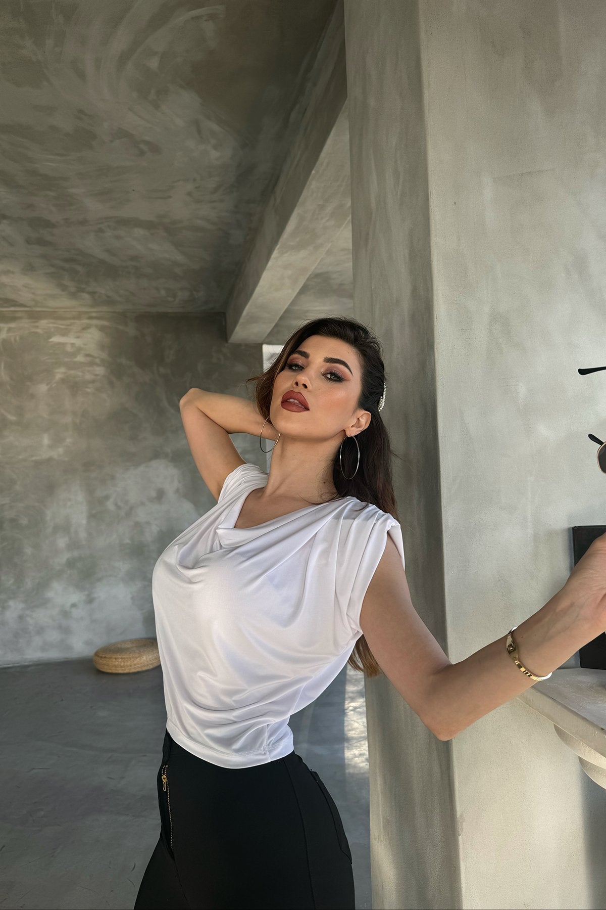 Degaje Yaka Vatkalı Bluz