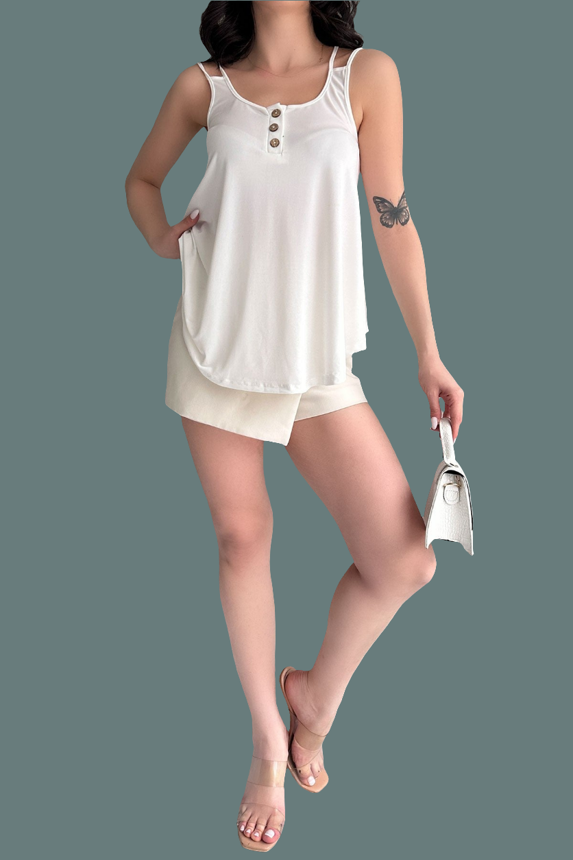 Askılı Düğme Detaylı Bluz