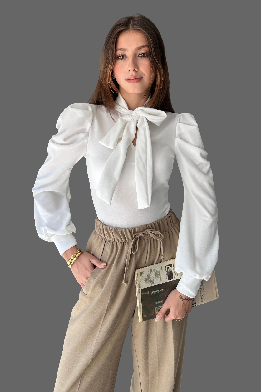 Yakası Bağcıklı Kolu Manşet Detaylı Bluz