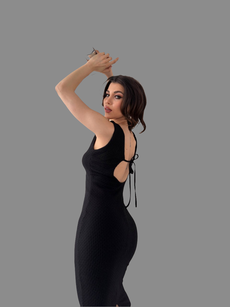 V Yaka Sırtı Bağcık Detaylı Triko Elbise