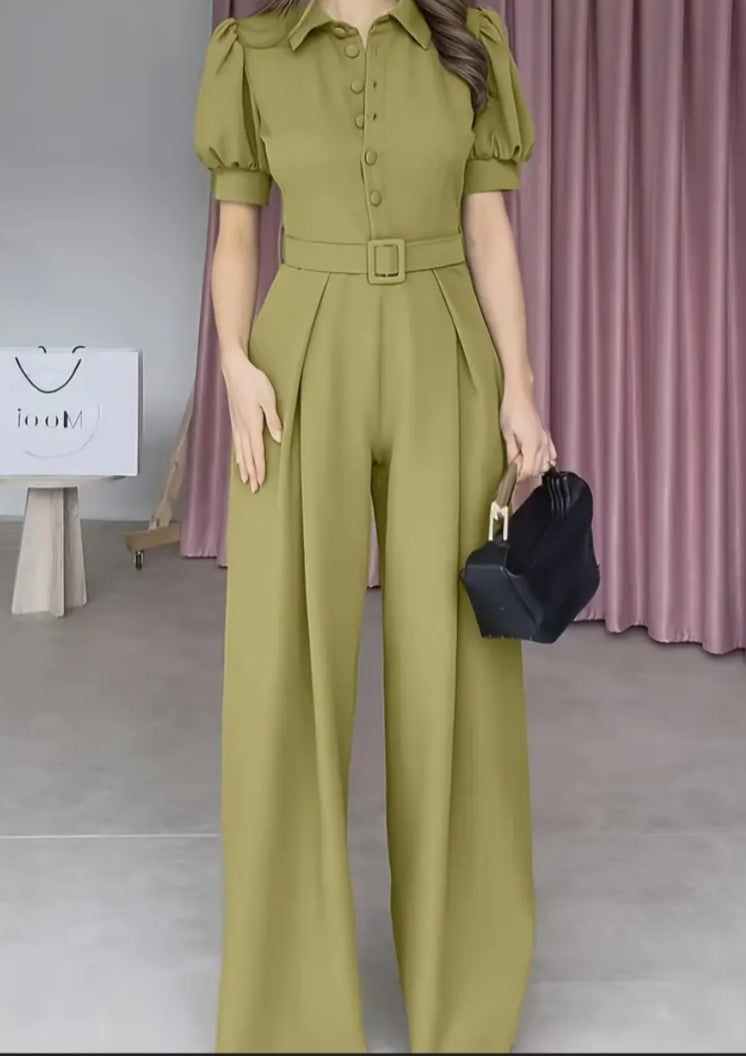 ✅ Yeni başlık:
“Zarif Yeşil Kısa Kollu Düğmeli Kadın Tulum (Kemerli, 2025 Yaz Koleksiyonu)”